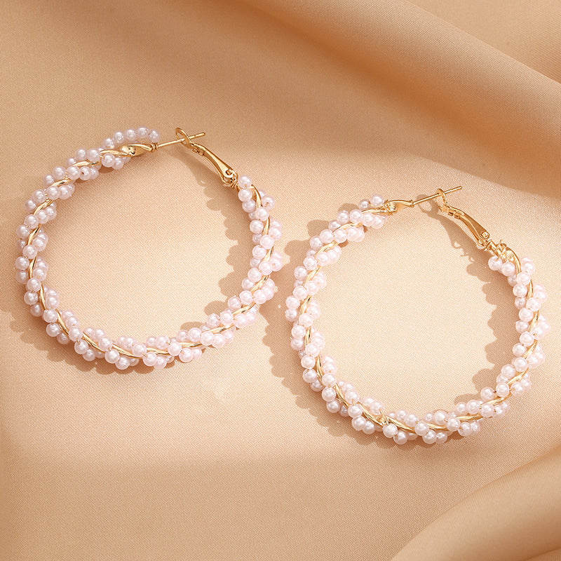 Damen Creolen mit luxuriösen Perlenakzenten und elegantem, gedrehtem Design Shop Nory