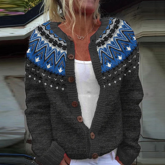 Damen nan gemusterte Strickjacke mit Rundpasse, Holzknöpfen und Eingrifftaschen Shop Nory