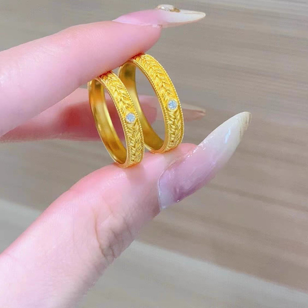 Damen Intricate Textured Band Ring with Accent Stones Shop Nory