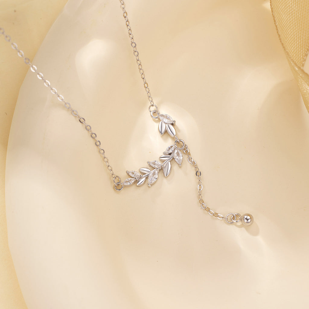 Damen elegante Halskette mit filigranem Blattdesign Shop Nory