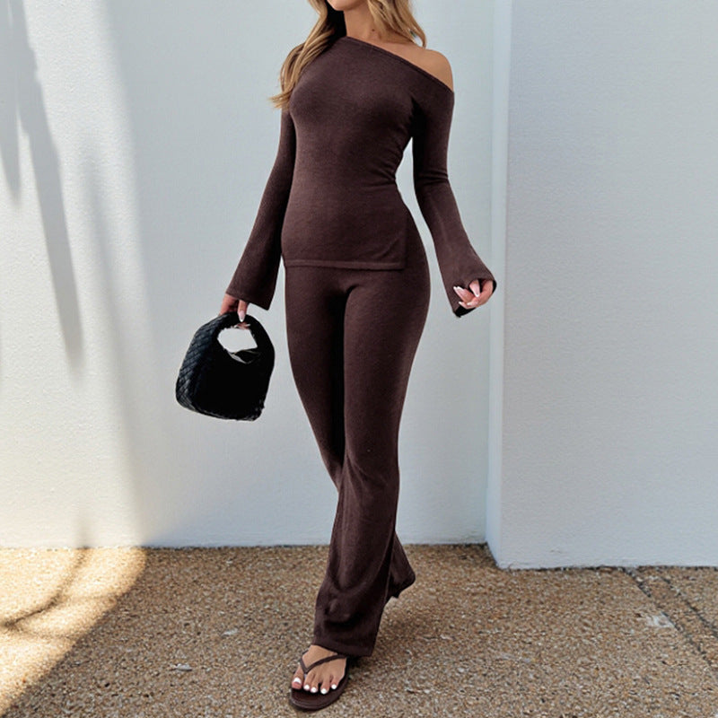 Damen Schulterfreier Feinstrick-Zweiteiler mit asymmetrischem Top und ausgestellter Schlaghose Shop Nory