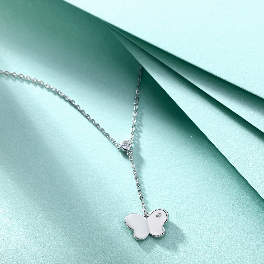 Damen Halskette mit Schmetterlingsdesign und funkelnden Kristallen Shop Nory
