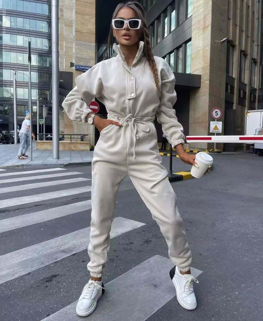 Damen taillierter Velours-Jumpsuit mit Tunnelzug Stehkragen und elastischen Bündchen Shop Nory