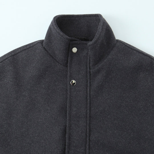 Damen Kurzjacke im Bomberstil mit Stehkragen, Druckknopfleiste und elastischem Saum Shop Nory