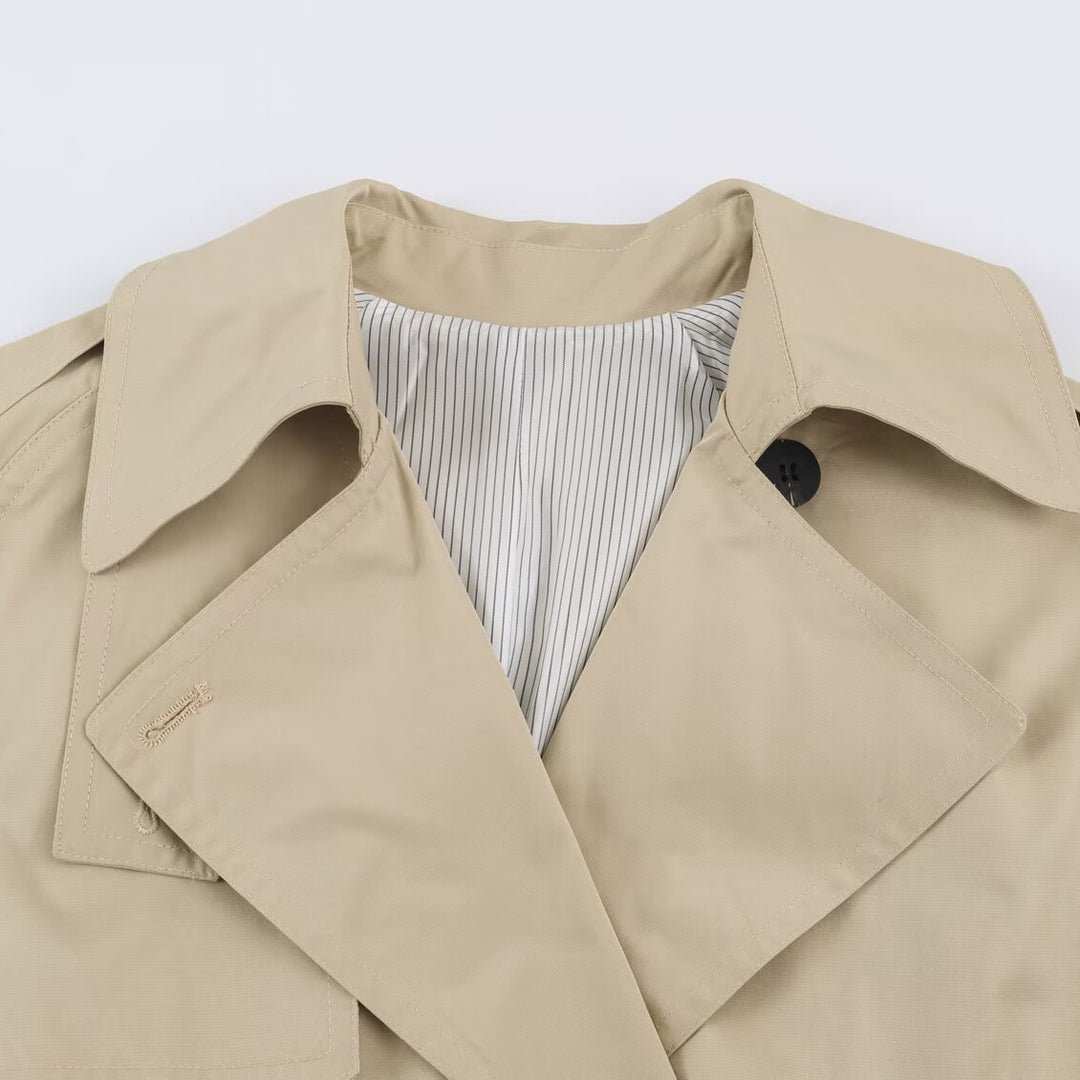 Damen Kurzer leichter Trench-Mantel mit Bindegürtel, überschnittenen Schultern und doppelter Knopfleiste Shop Nory