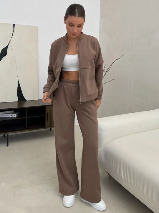 Damen Zweiteiliges Loungewear-Set mit kurzem Bomber-Zip und weiter hochgeschnittener Jogginghose Shop Nory
