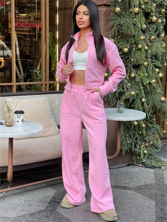 Damen Kurzgeschnittenes Zip-Oberteil mit lockerfallender High-Waist-Loungehose Shop Nory