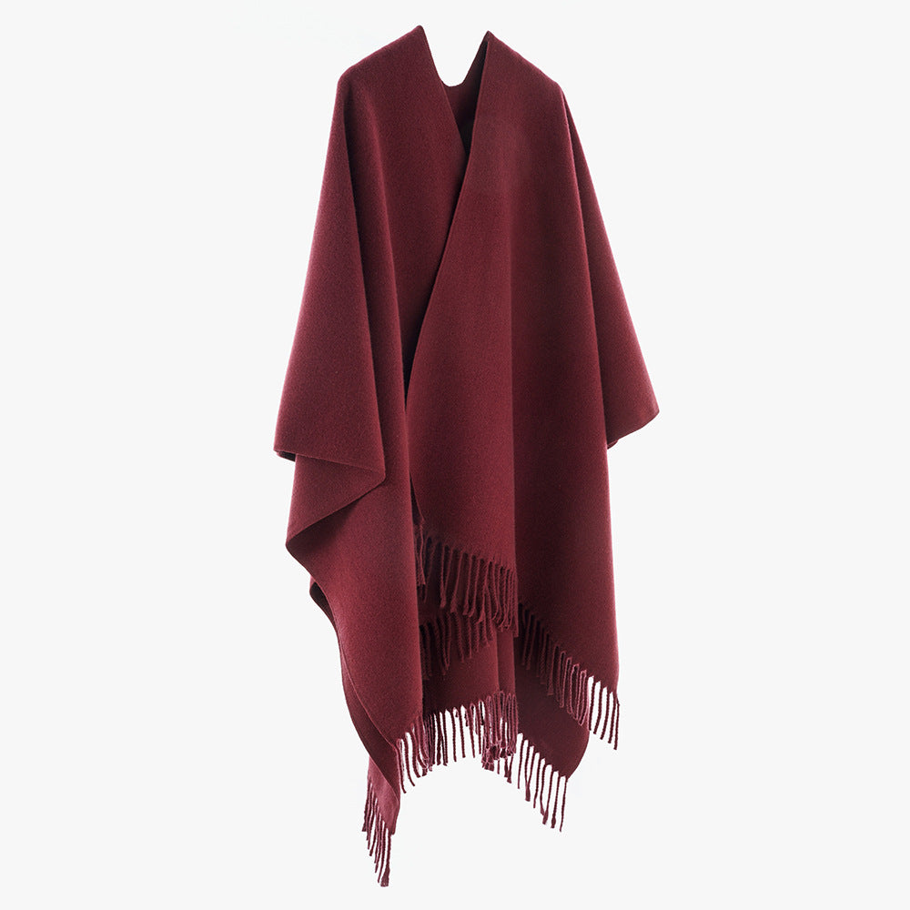 Damen Minimalistischer Wickel‑Capeponcho aus Wollmix mit V‑Ausschnitt und zartem Fransensaum Shop Nory