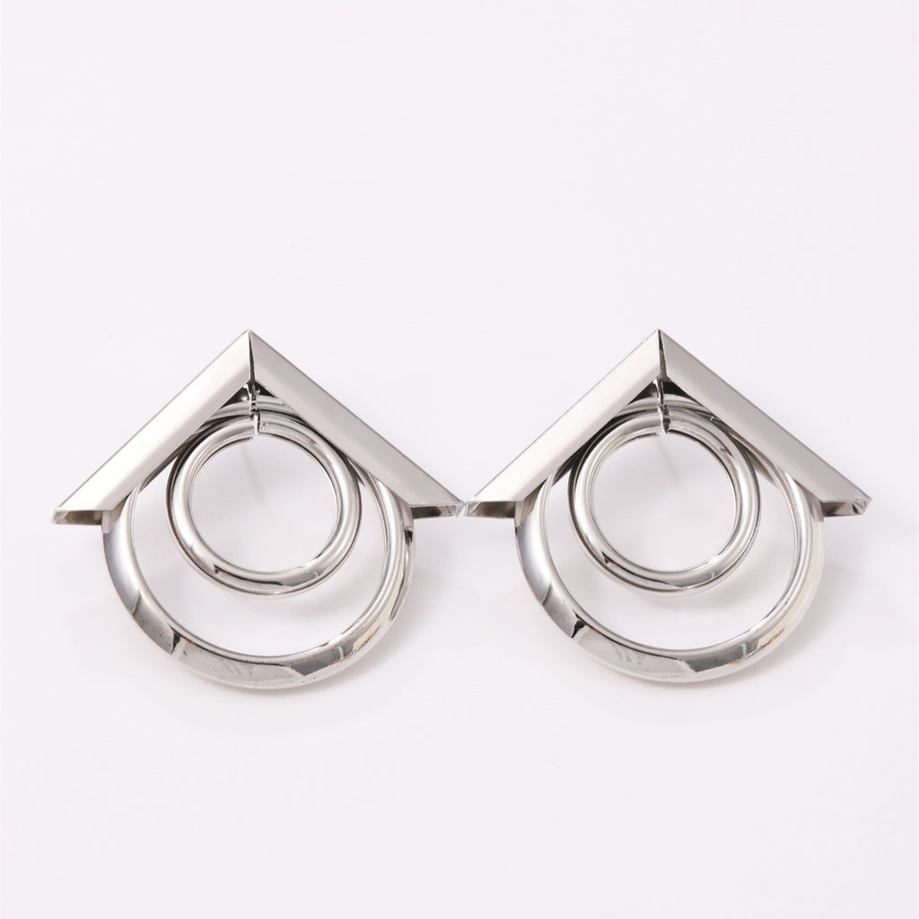 Damen Hängende Ohrringe mit elegantem, geschwungenem Ringdesign Shop Nory