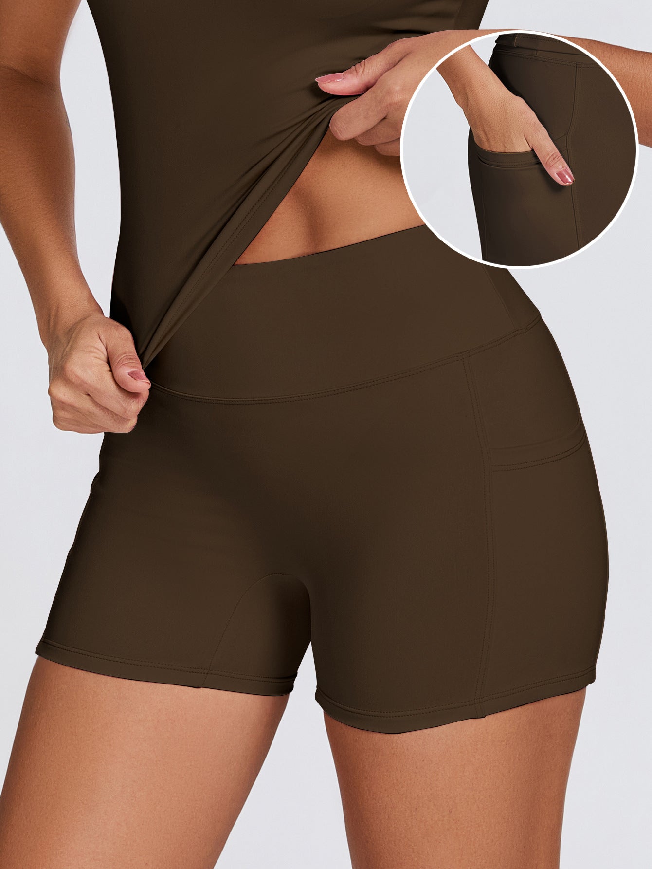 Damen Funktionale Sport-Shorts mit seitlichen Taschen und hohem Bund