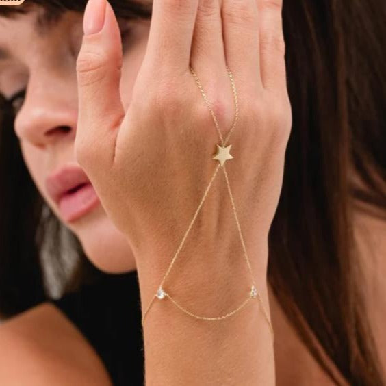 Damen Halskette mit funkelnder Sternen-Pendelleuchte und eleganter Gliederkette Shop Nory