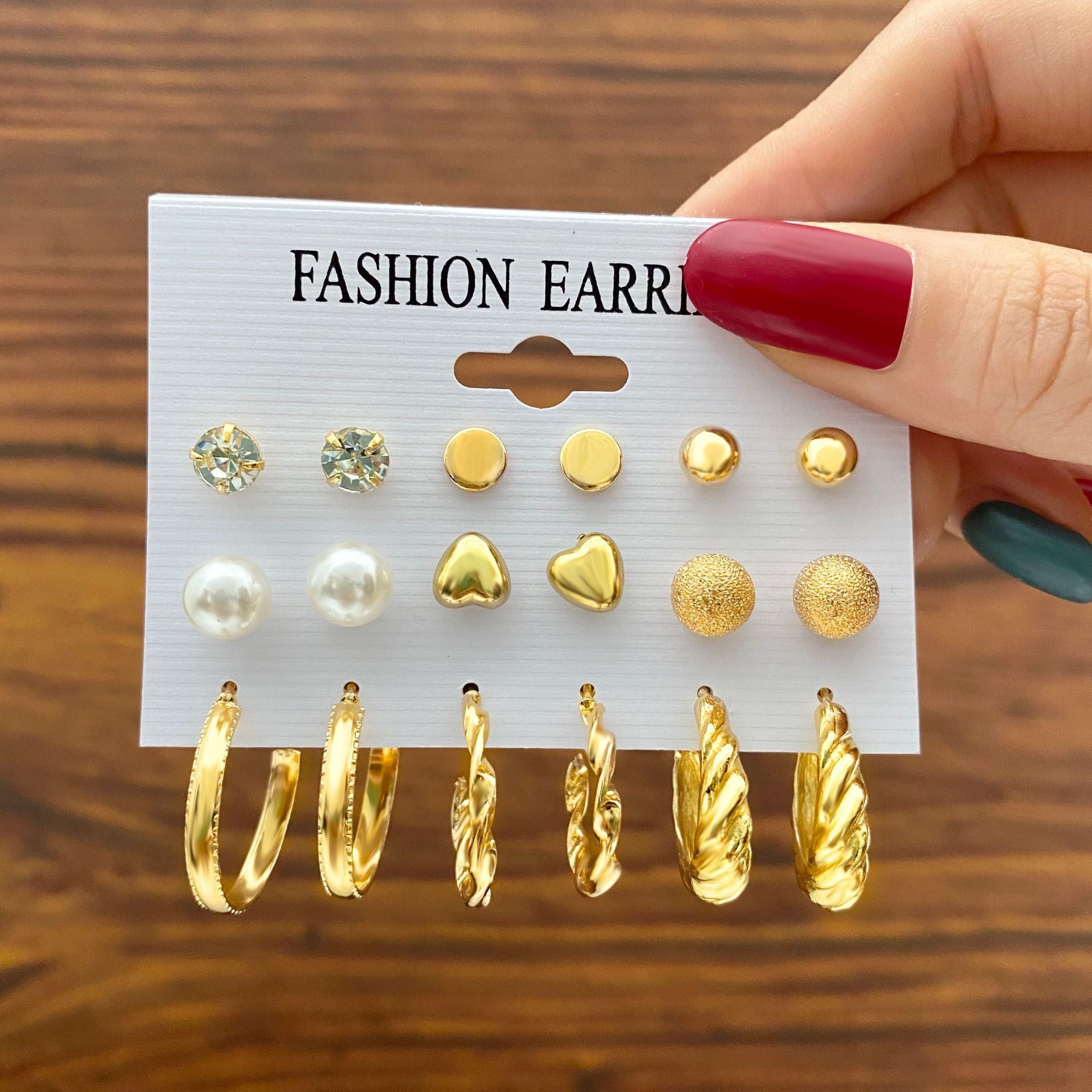 Damen Ohrringe Set mit verschiedenen eleganten Perlen- und Glanzelementen Shop Nory