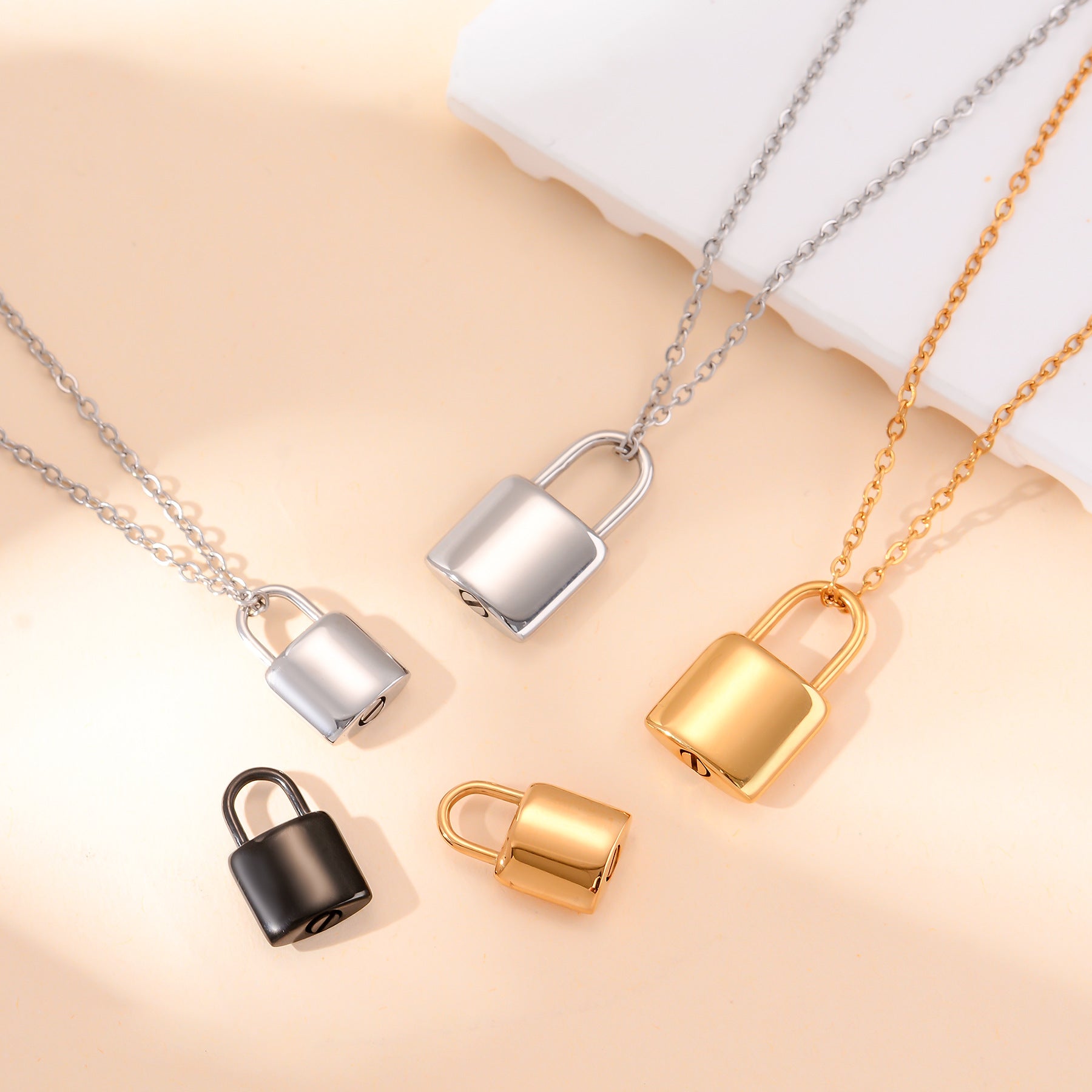 Damen Kette mit Vorhängeschloss-Anhänger Shop Nory