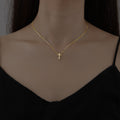 Damen Halskette mit filigranem Kreuzanhänger und hochwertiger Kette Shop Nory