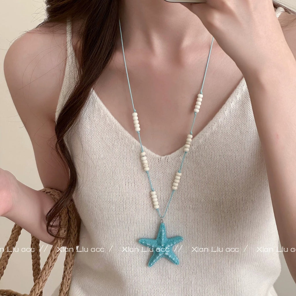 Damen Kette mit buntem Seestern-Anhänger und verspielten Perlendetails Shop Nory
