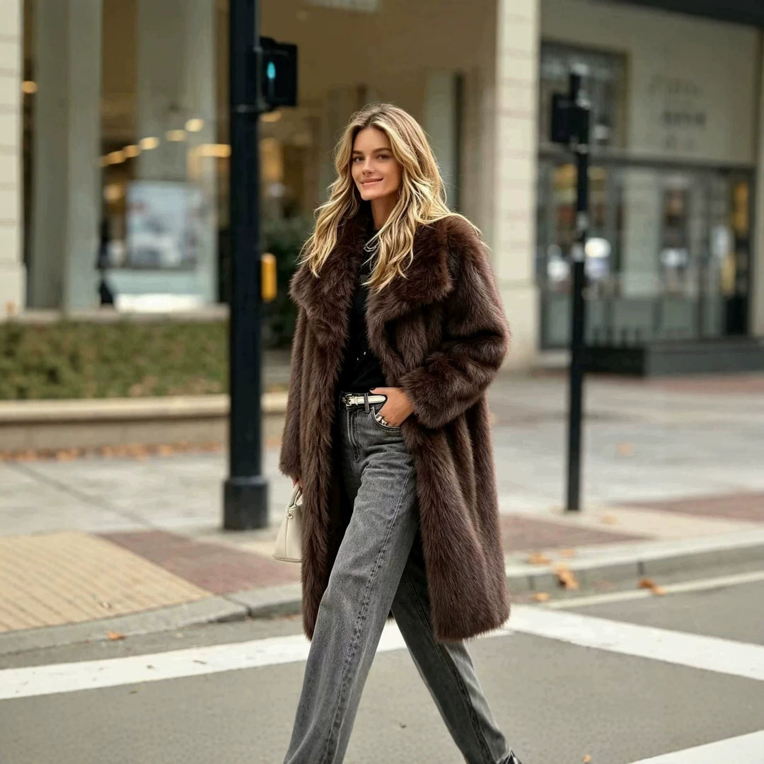 Damen Langer Hochflor‑Kunstpelzmantel mit übergroßem Reverskragen und gerader Silhouette Shop Nory