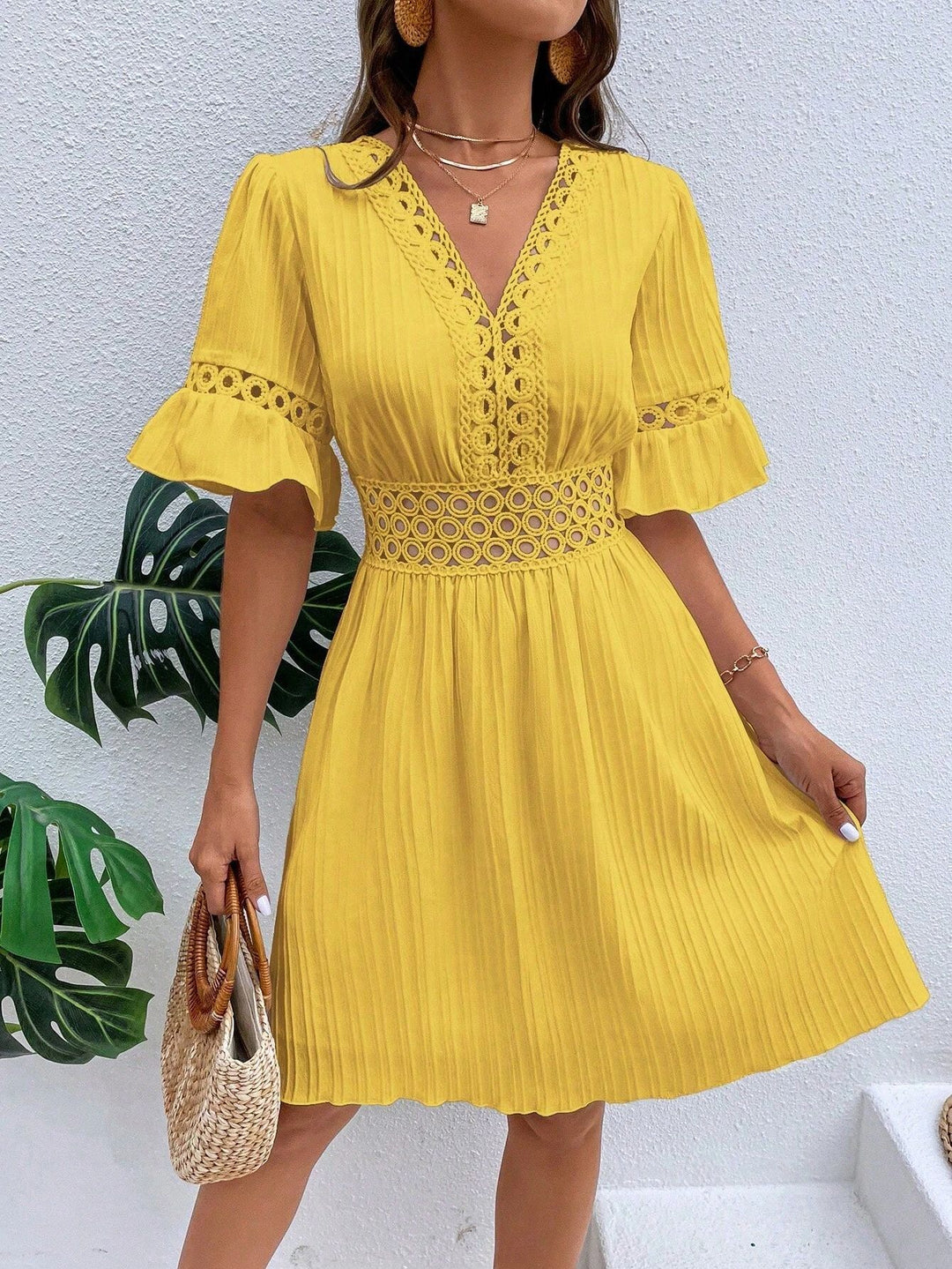 Damen Midikleid mit Plissee, Spitzeneinsatz in der Taille und Volantärmeln Shop Nory
