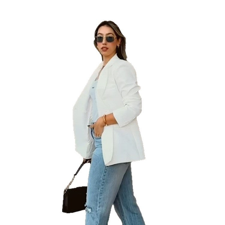 Damen Figurnaher Doppelreihiger Longblazer mit leichtem Schulterpolster und cleanem Revers Shop Nory