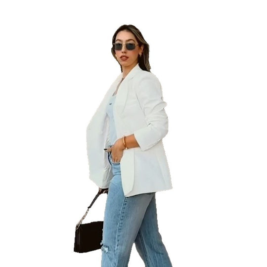 Damen Figurnaher Doppelreihiger Longblazer mit leichtem Schulterpolster und cleanem Revers Shop Nory