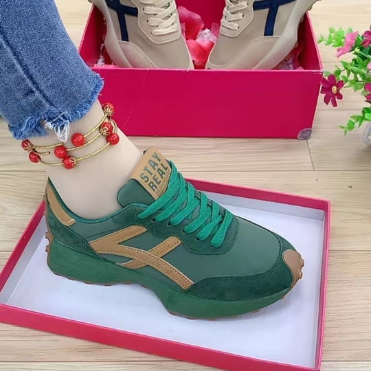 Damen Retro-Plateau-Sneaker im Running-Style mit gepolstertem Schaft und Profilsohle Shop Nory