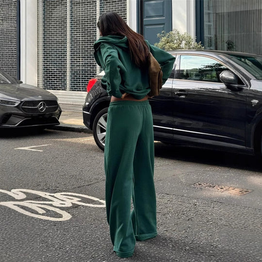 Damen gekürztes Kapuzen-Sweatshirt mit Oversize-Ärmeln und high-waist Wide-Leg Freizeithose Shop Nory
