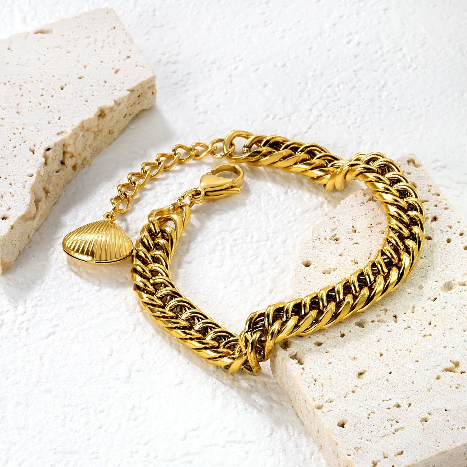 Damen Armband mit maritimen Anhängern aus hochwertigem Edelstahl Shop Nory