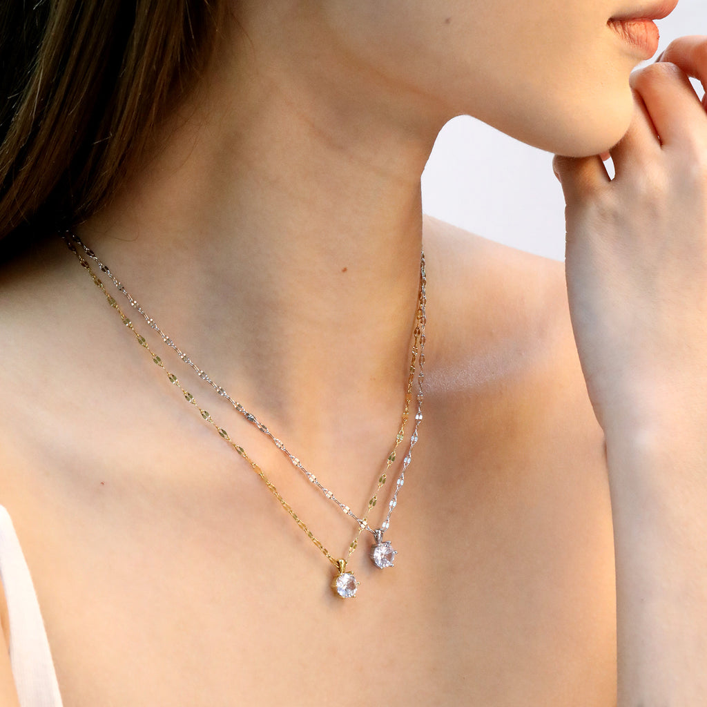 Damen elegante Halskette mit funkelndem Zirkonia-Anhänger und hochwertiger Edelstahlbeschichtung Shop Nory
