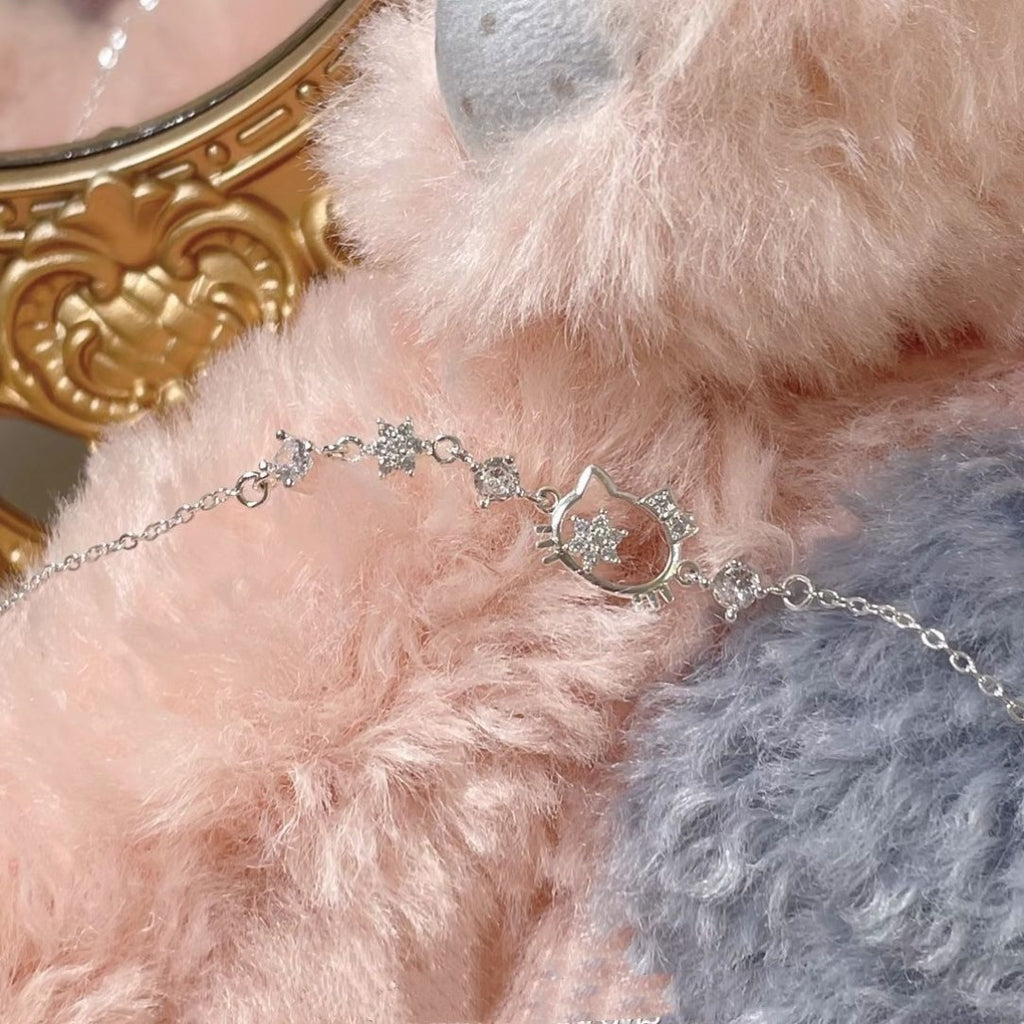 Damenarmband mit funkelnden Zirkonia-Elementen und elegantem Design Shop Nory