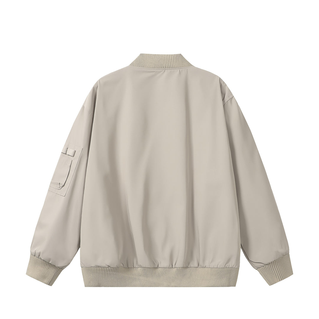 Unisex Kurz geschnittener wattierter Bomberblouson mit Reißverschluss‑Ärmeltasche und Rippbündchen Shop Nory