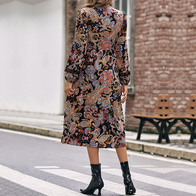 Damen Midikleid mit Paisley-Print, Wickeloptik und Spitzenbesatz Shop Nory