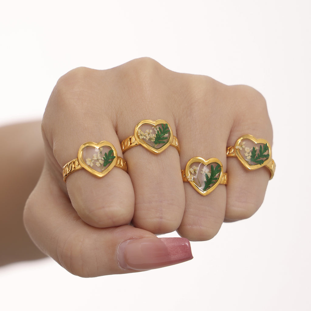 Damenring mit Herzdesign und eingelegten Blumen Shop Nory