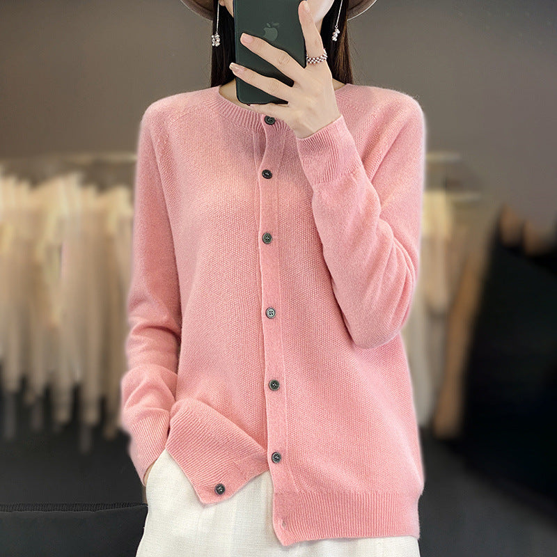 Damen Kurzgeschnittener Cardigan in Mohair‑Optik mit Rundhalsausschnitt und Perlmuttknöpfen Shop Nory