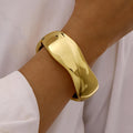 Damen elegantes und modernes Armreif aus hochwertigem Metall Shop Nory