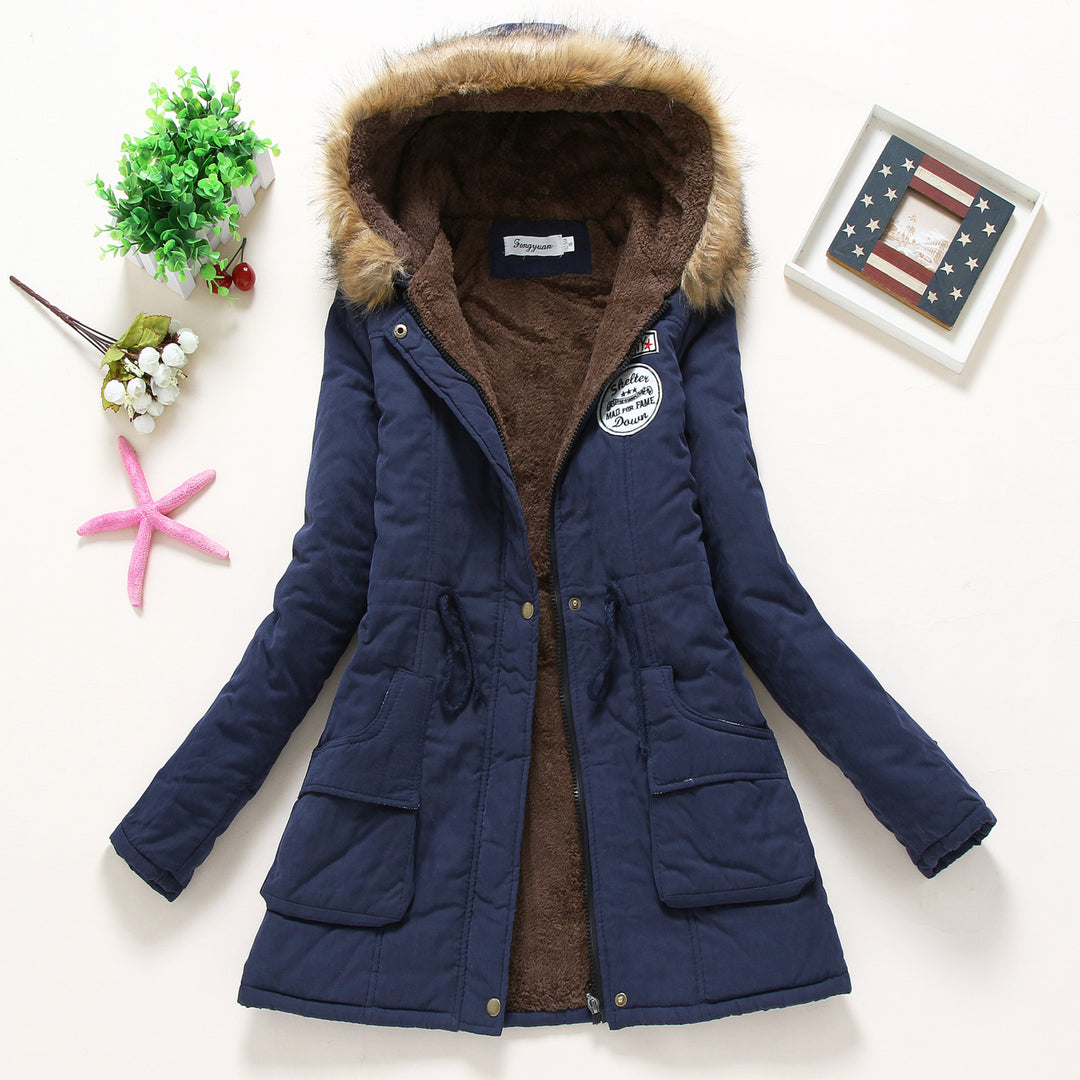 Damen taillierter Winterparka mit Teddyfutter Kunstfellkapuze und Tunnelzug Shop Nory