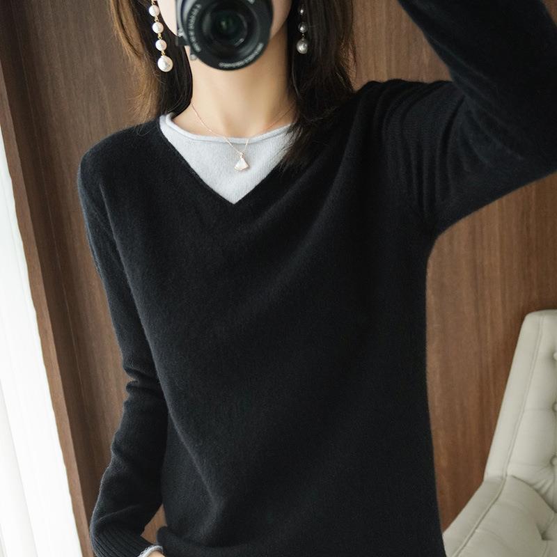 Damen Weicher V‑Ausschnitt-Pullover aus Kaschmir‑Look mit kontrastierter Kantenverzierung Shop Nory