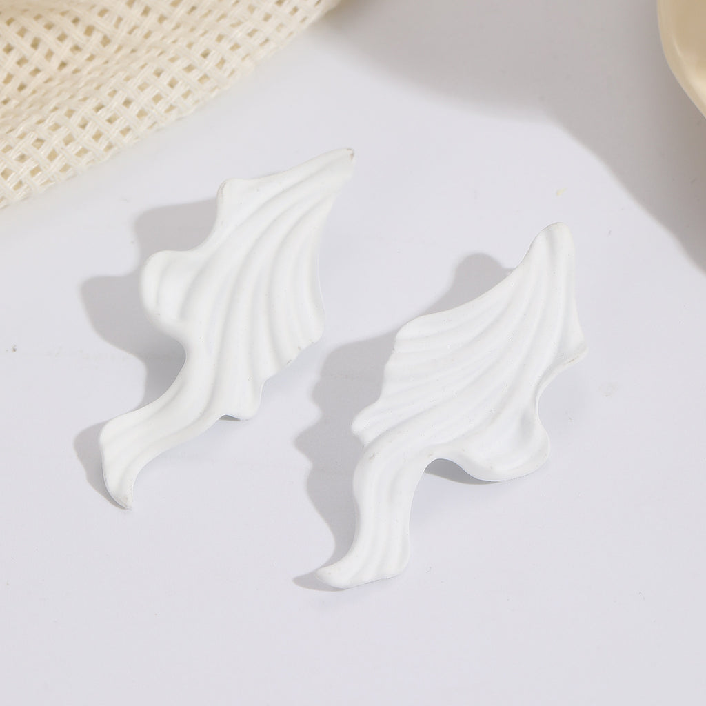 Damen Ohrstecker mit elegantem Wellenmuster Shop Nory