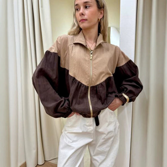 Damen Kurz geschnittene mehrfarbige Bomberjacke mit Tunnelzug, Raglanärmeln und Reißverschluss Shop Nory