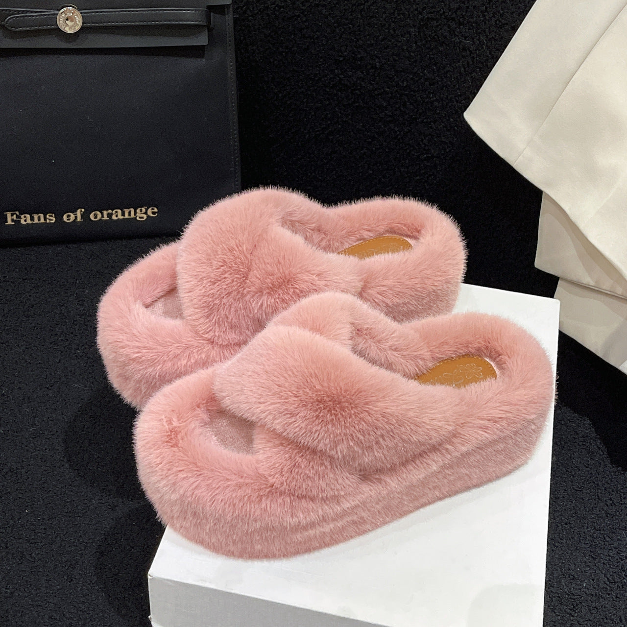 Damen Flauschige Fleece-Pantoletten mit weichem Innenfutter und modernem Design