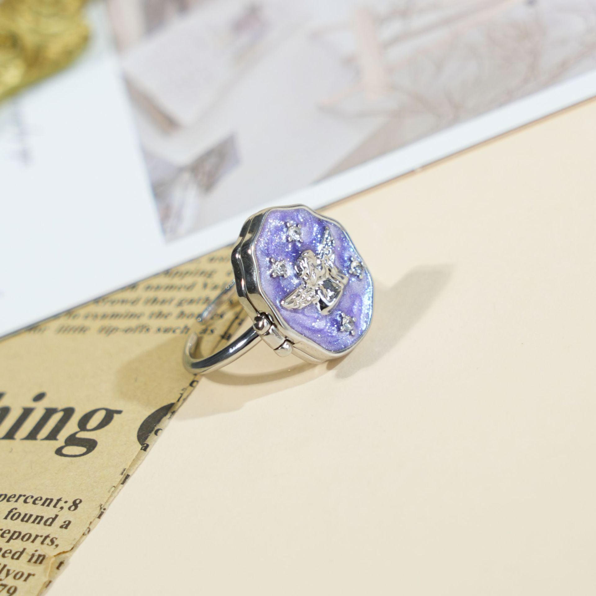 Damenring mit detailverliebtem Engel-Motiv Shop Nory