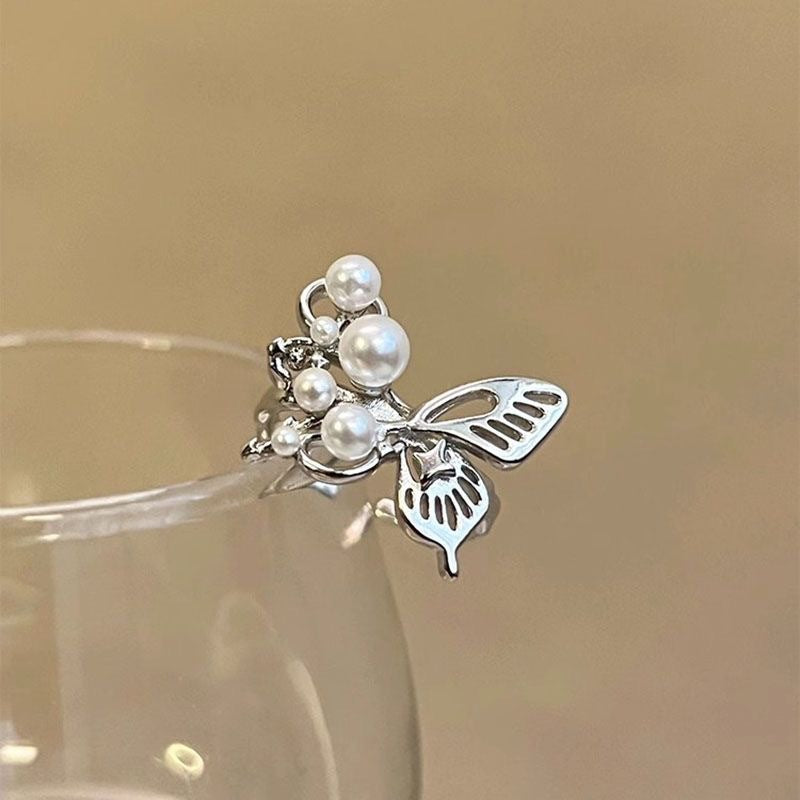 Damen Eleganter und romantischer Ring mit Zierperlen und Schmetterling Shop Nory