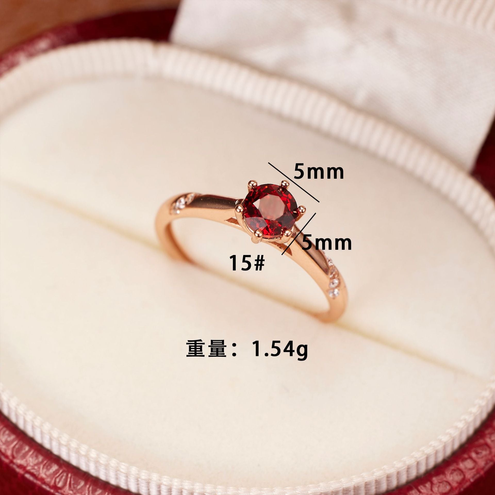 Damen Ring mit rotem Stein und funkelnden Zirkonia-Detail Shop Nory