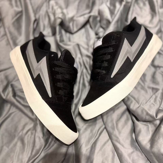 Damen Sportliche Sneakers mit dynamischem Blitzdesign