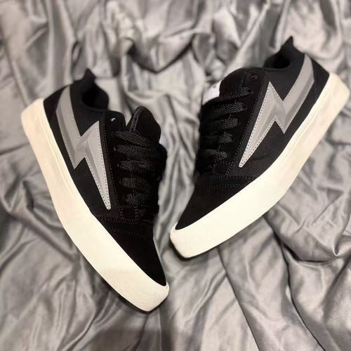 Damen Sportliche Sneakers mit dynamischem Blitzdesign