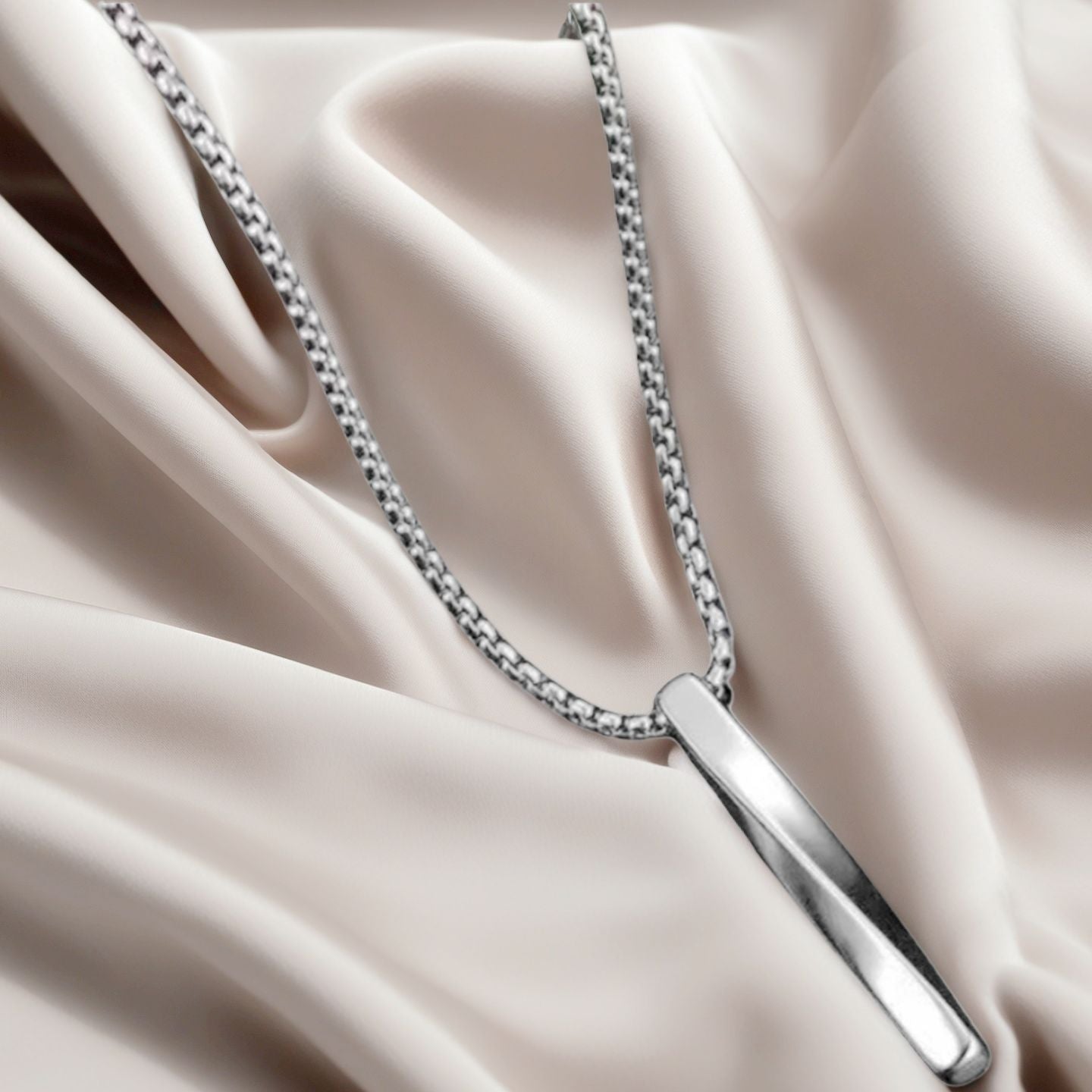 Damen Halskette mit modernem, minimalistischem Anhänger Shop Nory