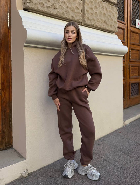 Damen Oversized-Fleece-Sweatset mit Kapuze und konisch zulaufender Jogginghose Shop Nory