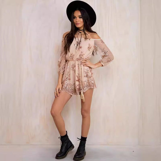 Damen Elegantes Playsuit mit floralen Paillettenverzierungen und off-shoulder Design