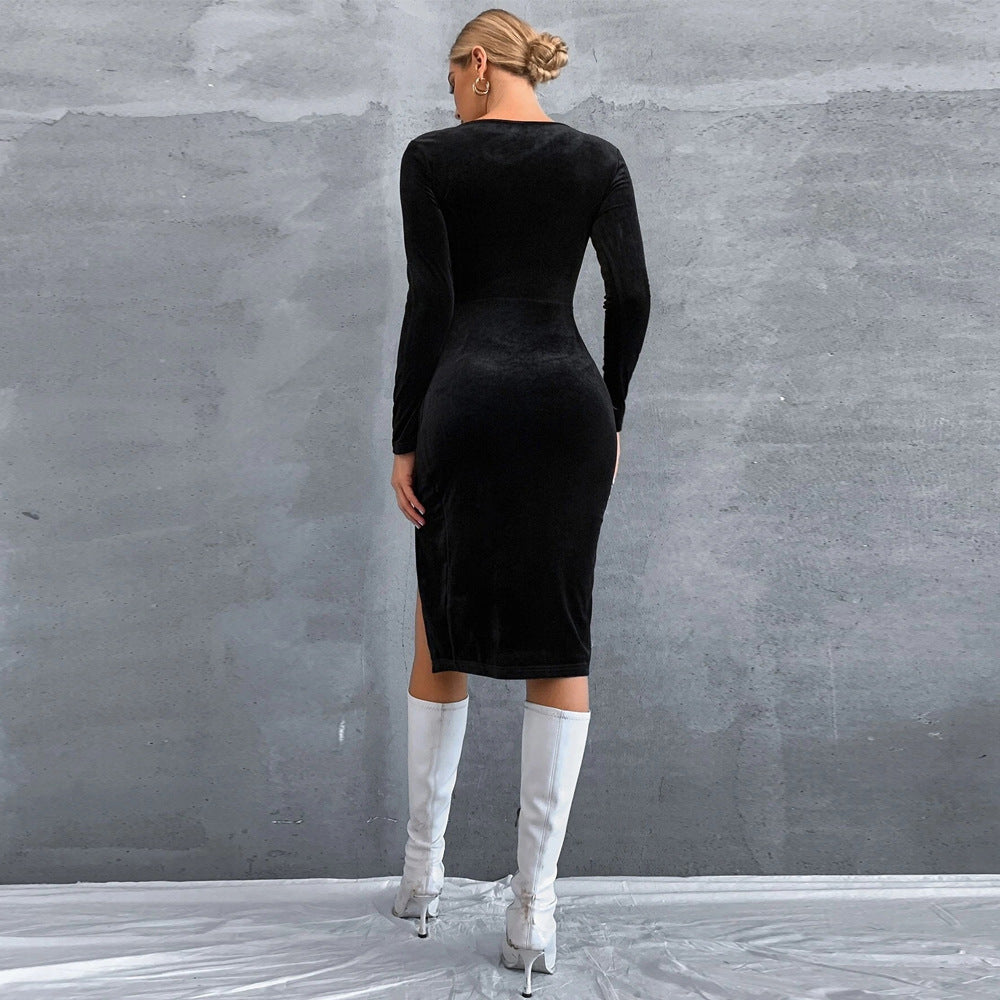 Damen Samt-Midikleid mit quadratischem Ausschnitt, taillierter Raffung und hohem Seitenschlitz Shop Nory