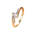 Damen eleganter Ring mit kunstvollem Wellenmuster und funkelnden Kristallen Shop Nory
