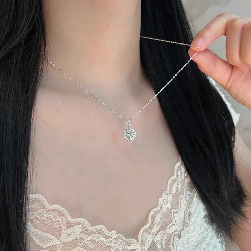 Damen Funkelnde Blütenanhänger-Halskette Shop Nory
