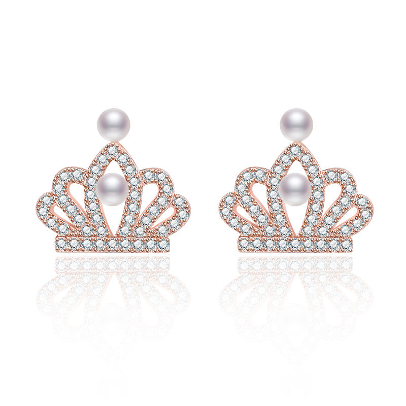 Damen Ohrstecker im eleganten Krönchen-Design mit funkelnden Zirkonia und edlen Perlen Shop Nory